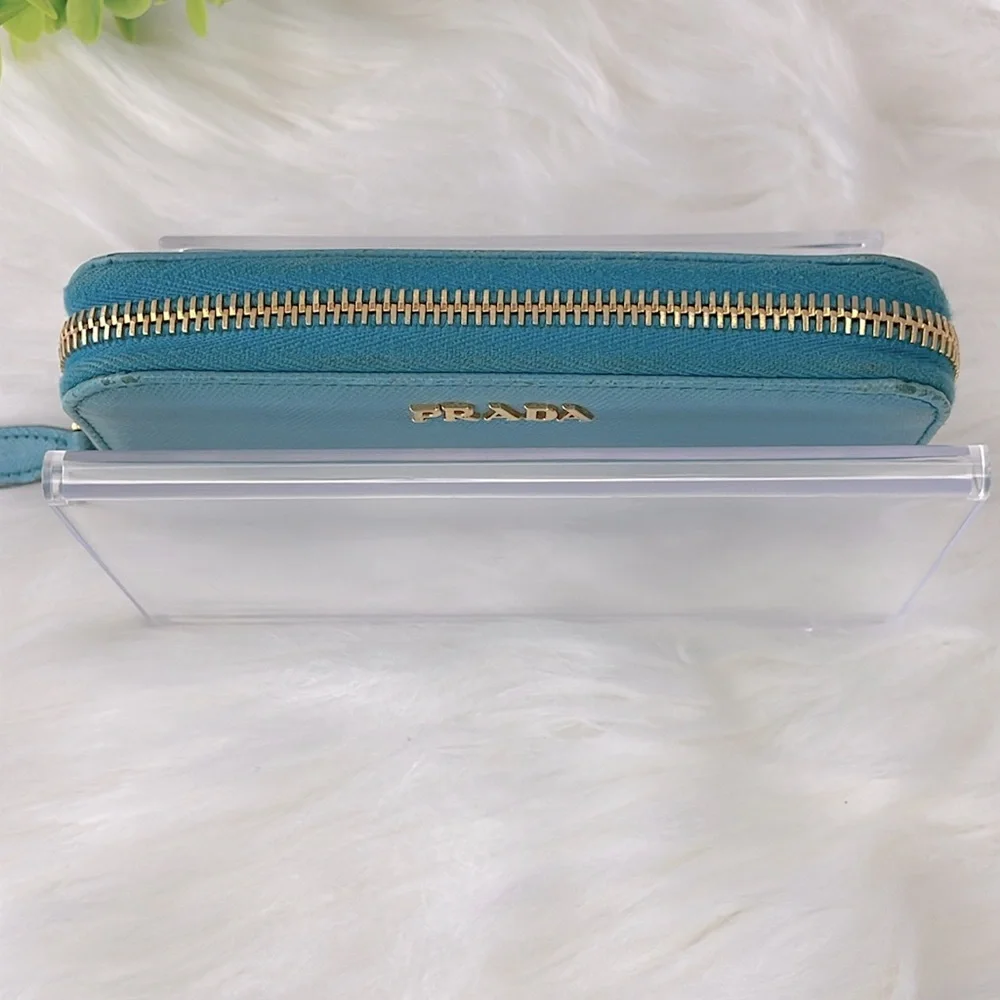 Prada Saffiano Zippy‎ Key/Card Holder